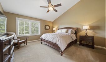 23855 W Sarah Ct, Antioch, IL 60002