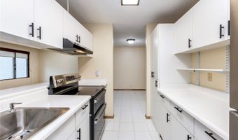 46-261 Kahuhipa St 102, Kaneohe, HI 96744