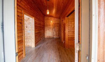 332 Allan St, Allison, IA 50602