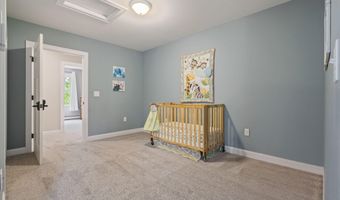 271 Red Gate Ln, Acton, ME 04001