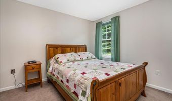 155 Wallace Rd, Bedford, NH 03110