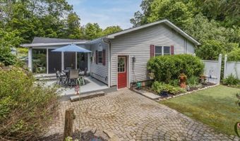 130 Lake Iliff Rd, Andover, NJ 07860