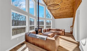271 Dogwood Trl, Banner Elk, NC 28604