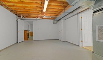 53 Woodlake Cir, Altavista, VA 24517
