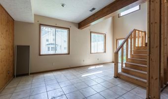 355 N 8th St, Arlington, NE 68002
