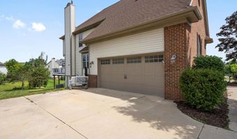 1690 Meadowside Dr, Ann Arbor, MI 48104