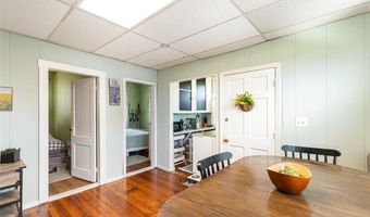 93 Whipple Ave, Cranston, RI 02920