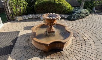 757 NEWPORT Ave SW, Bandon, OR 97411