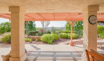 1073 Ridge Heights Dr, Fallbrook, CA 92028