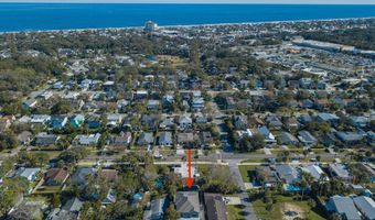 211 BELVEDERE St, Atlantic Beach, FL 32233