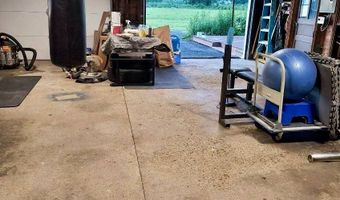 166 Manny Corners Rd, Amsterdam, NY 12010