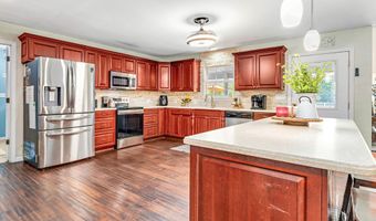 176 Jule St, Apalachicola, FL 32320