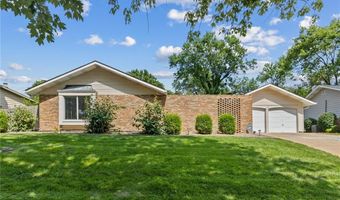 486 Ironwood Dr, Ballwin, MO 63011