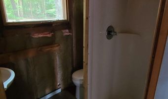 10 Crescent Dr, Barnstead, NH 03225