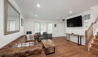 5209 DUNSTABLE Ln, Alexandria, VA 22315