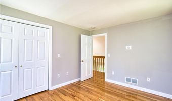 23 Fesser Ave, Bristol, RI 02809