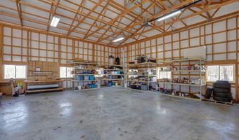 2898 N Farm Road 17, Ash Grove, MO 65604