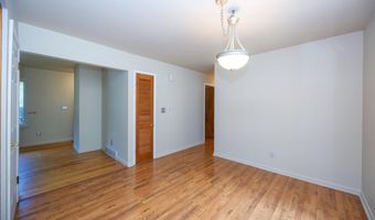 1031 N Maple Rd, Ann Arbor, MI 48103