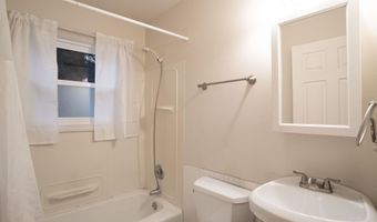 1517 W ROGERS Ave, Appleton, WI 54914