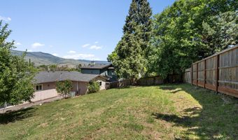 1556 Windsor St, Ashland, OR 97520