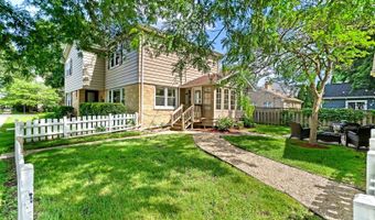15 E Fairview St, Arlington Heights, IL 60005