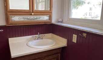 277 Pearl St, Bangor, ME 04401