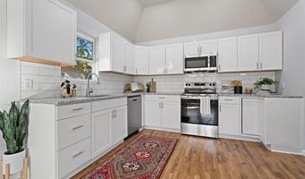 524 S Wyandotte Ave, Bartlesville, OK 74003