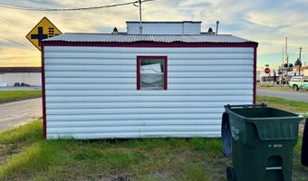 21 Fair St, Baxley, GA 31513