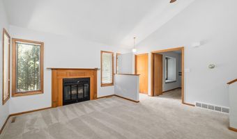 207 CARLSON St, Cheyenne, WY 82009