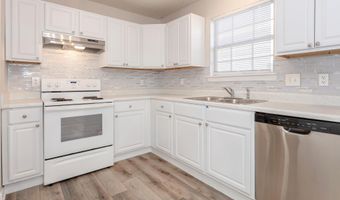 197 Bellman St, Biloxi, MS 39530