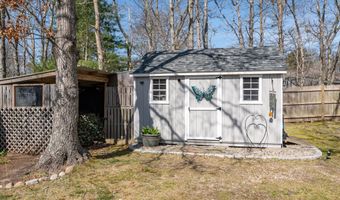 16 Harborview Dr, East Falmouth, MA 02536