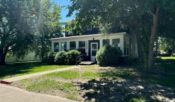 1007 5th St, Britton, SD 57430