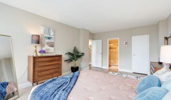 4141 N HENDERSON Rd 805, Arlington, VA 22203