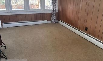 201 W Broadway, Athens, WV 24712