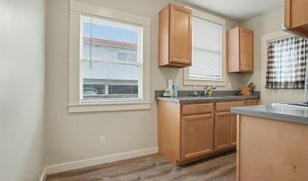301 Lincoln Ave, Alameda, CA 94501