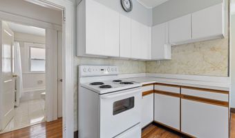 135 Dover Rd, West Hartford, CT 06119