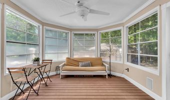382 Wheaton Ave, Bayville, NJ 08721