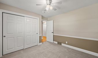 725 N Vista Dr, Algonquin, IL 60102