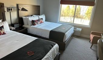 2 CHAMONIX Dr 213, Alloway, NJ 07462