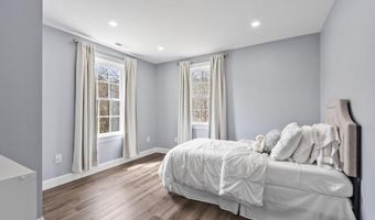31 Manor Rd, Bolton, MA 01740
