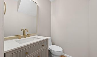 7047 139th Ave NW, Anoka, MN 55303