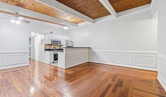 7746 DONNYBROOK Ct 207, Annandale, VA 22003