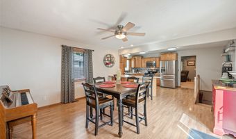 308 11th Ave NW, Altoona, IA 50009