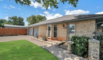 801 Cambridge Dr, Altus, OK 73521