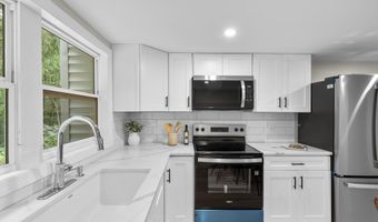 97 Padanaram Rd, Danbury, CT 06811
