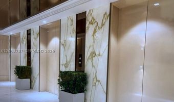19707 Turnberry Way 24B, Aventura, FL 33180