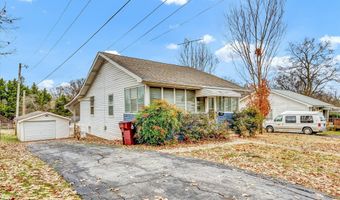 1226 Locust St, Alcoa, TN 37701