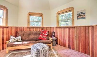 33823 State Route 706 E 1, Ashford, WA 98304