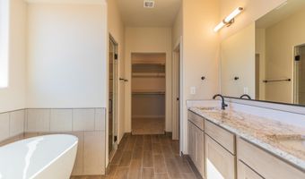 3654 Red Arroyo Dr, Alamogordo, NM 88310