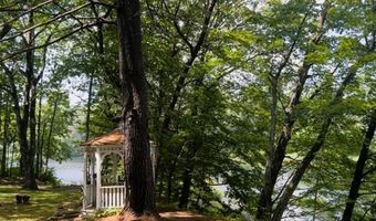 23 Bittersweet Ln, Chesterfield, NH 03466